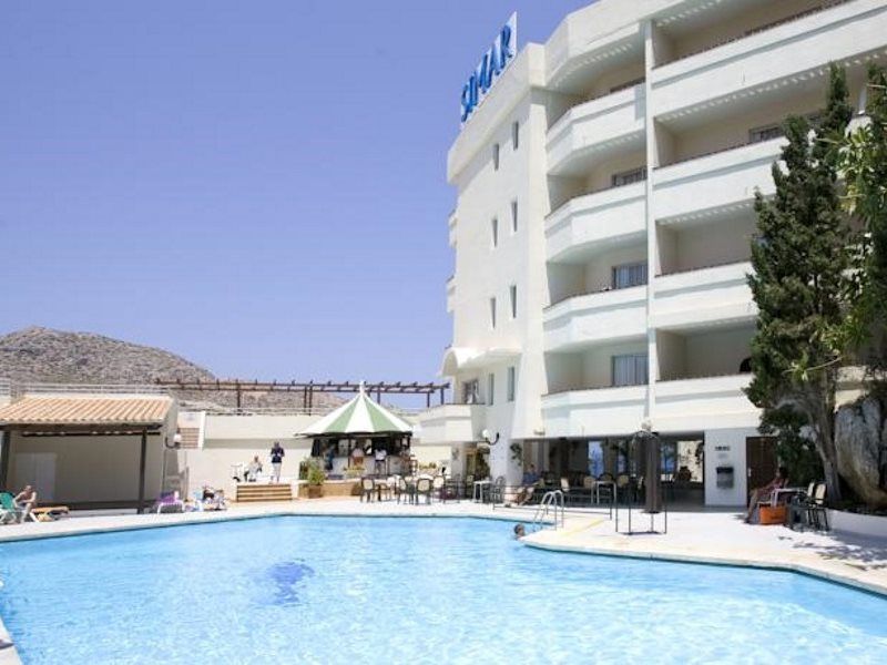 Globales Simar 호텔 Cala de Sant Vicenc 외부 사진